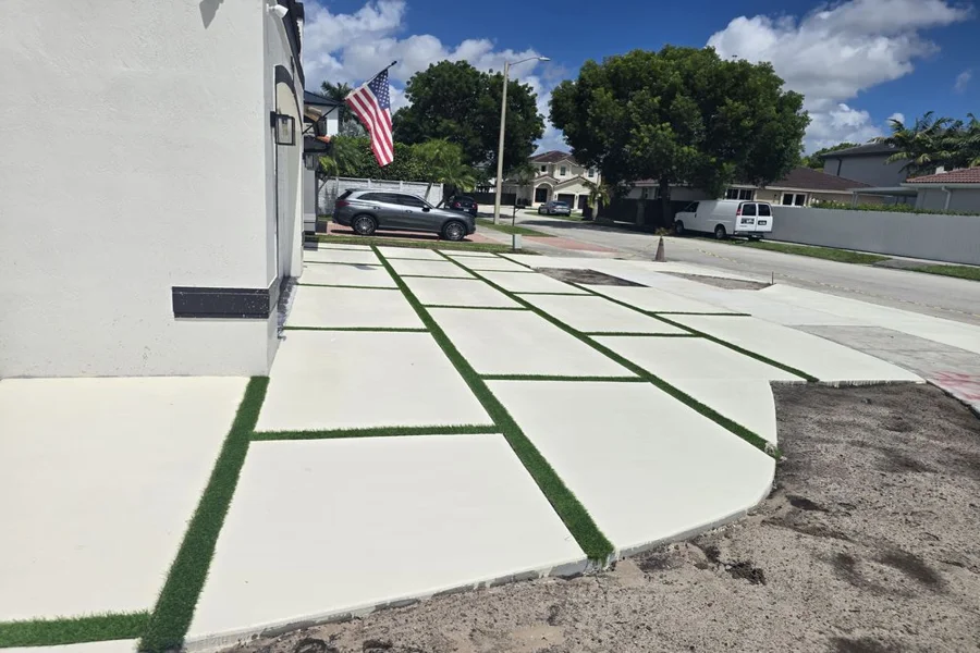 Reliable concrete contractor in Opa-locka, FL. Our concrete contractor at work in Opa-locka, FL.